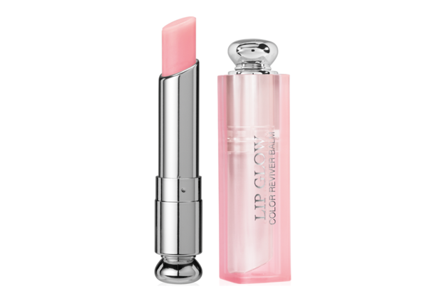 Sản phẩm chăm sóc sắc đẹp LIP GLOW - Balsam tạo màu với hình dáng thanh lịch, giúp làm tươi mới vẻ ngoài ngay lập tức, lý tưởng cho mùa Tết.